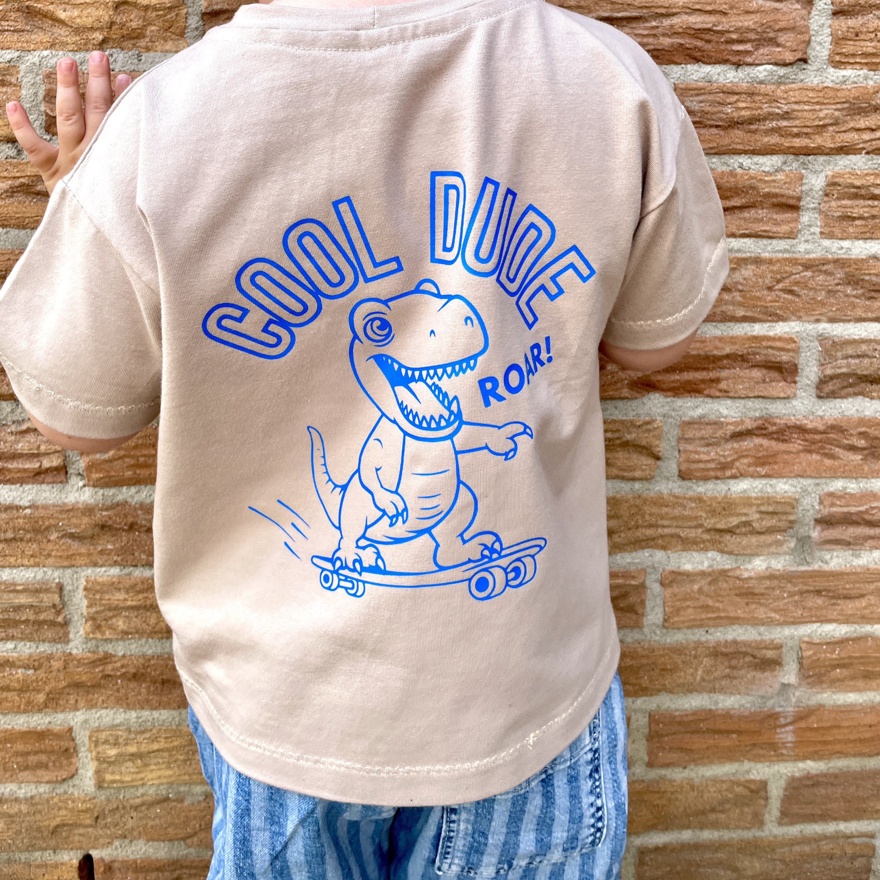 Wijd jongensshirt naaien mét dino